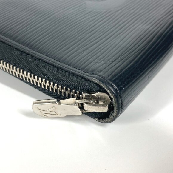 LOUIS VUITTON Black Leather Wallet - Picture 5 of 16